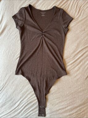 American Eagle Ribbed Brown Scoop Neck Bodysuit